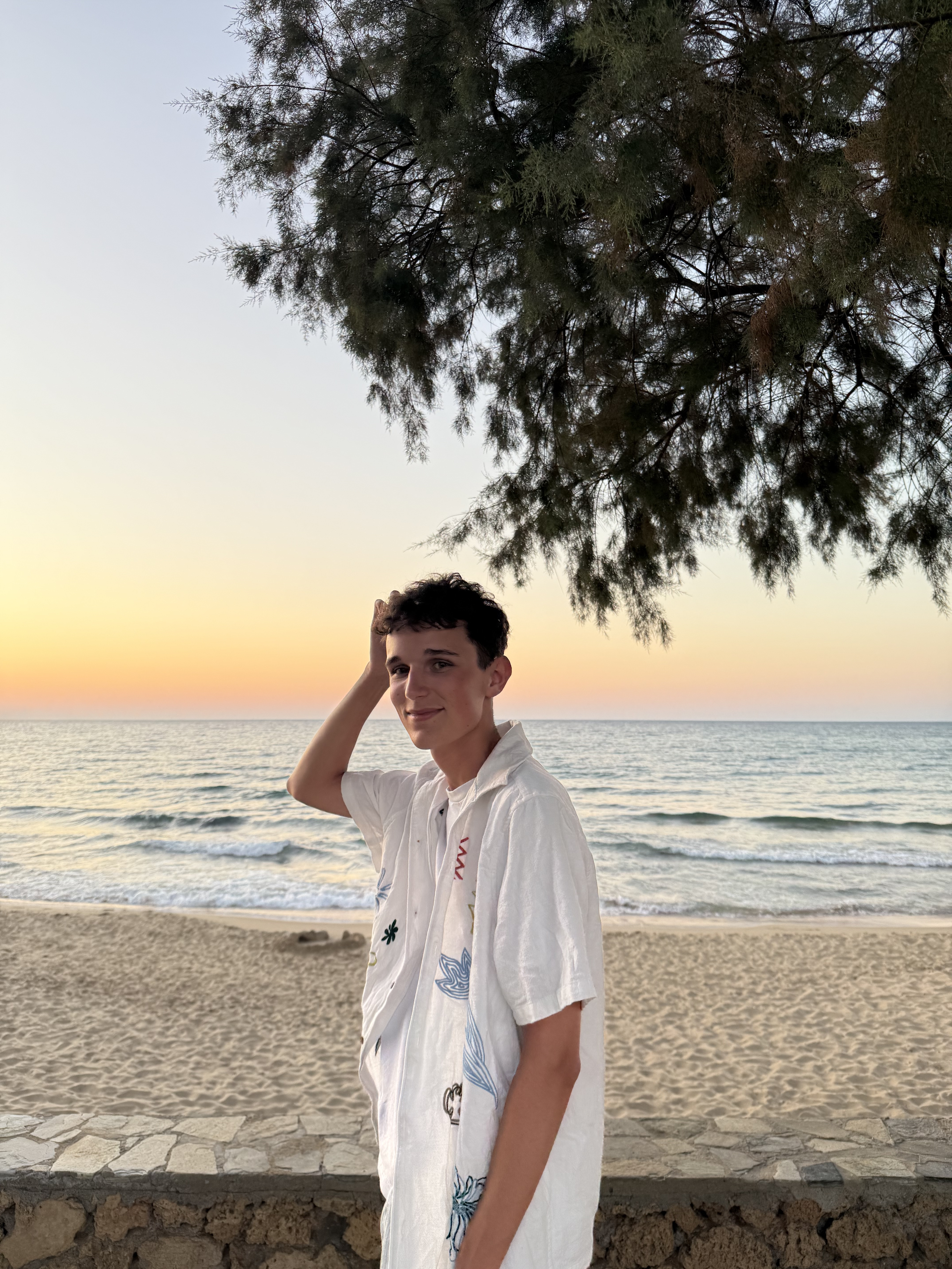 Leon Jenster, foto linksonder